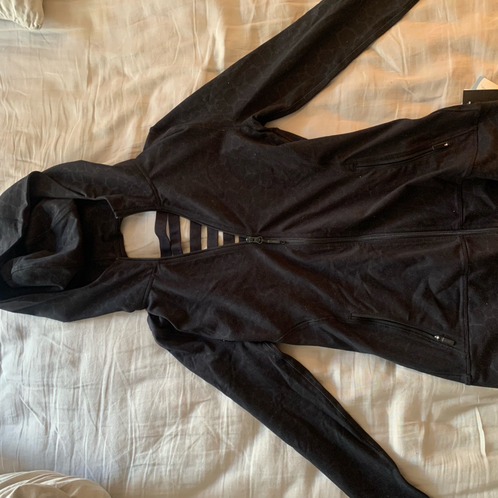 NWT, Titika zip up hoodie Size 6